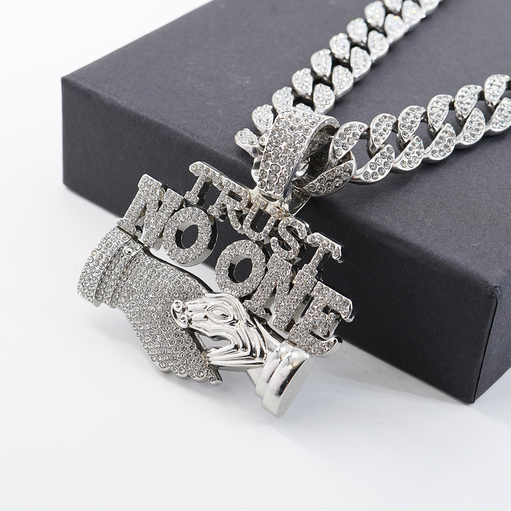 Surat Paduan Hip Hop PERCAYA TIDAK ADA SATU Liontin Kepribadian Pria Jabat Tangan Liontin Rantai Kub