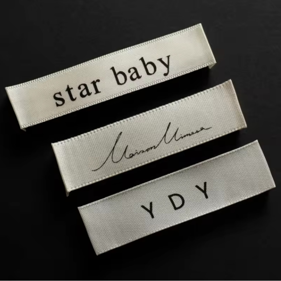 

Customized Design One Color Print Natural Offwhite Cotton Garment Labels/Clothing Woven Collar Tags