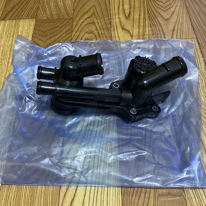 OEM Thermostat VW POLO 6C, BEETLE, GOLF mk7 Engine 1.2T quality