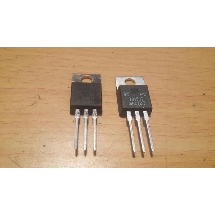 LEW99 IC Regulator MC7815 MC 7815 dan MC7915 MC 7915 (spasang) Motorola ON