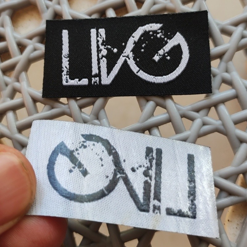 

500PCS Custom Hot Iron on Woven Labels 2.5 * 5 cm Personalised polyester heat press Precut Garment Label