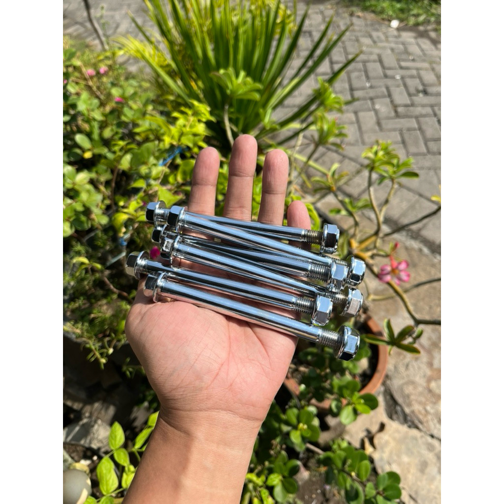 baut pangkon mesin belakang gl/mp/tiger crom