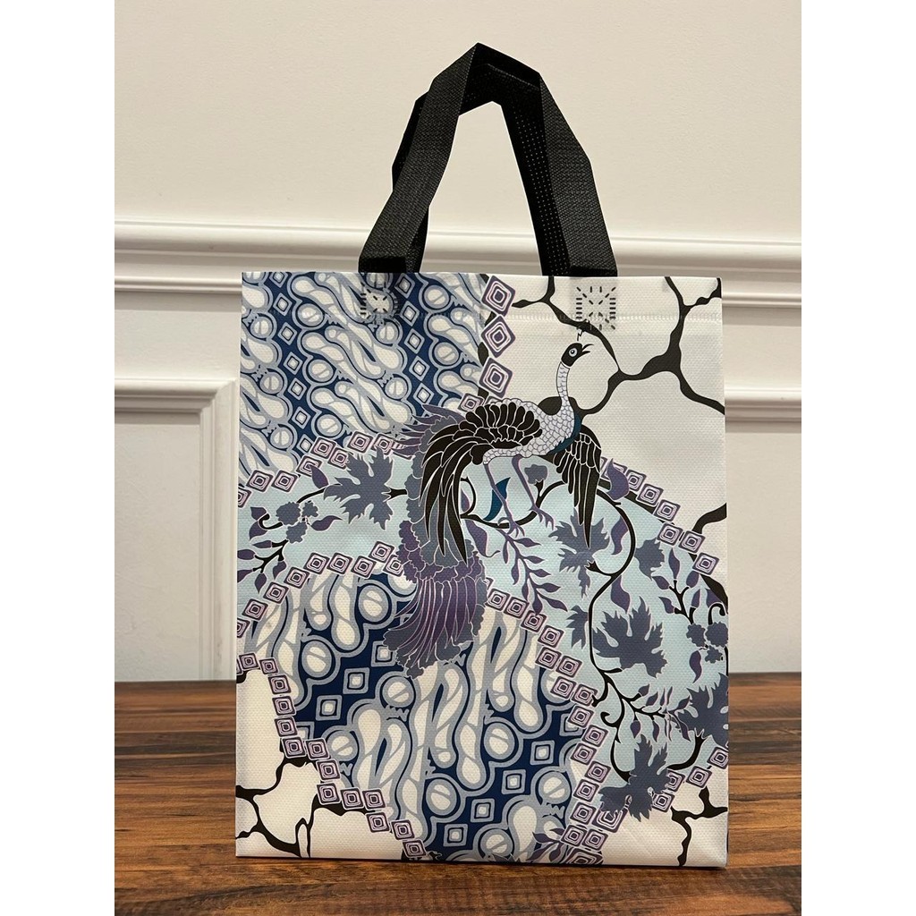 

(LUSINAN) TAS GOODIEBAG LAMINASI BATIK NUSANTARA TAS SPUNBOND HAMPERS / SOUVENIR Standing Box