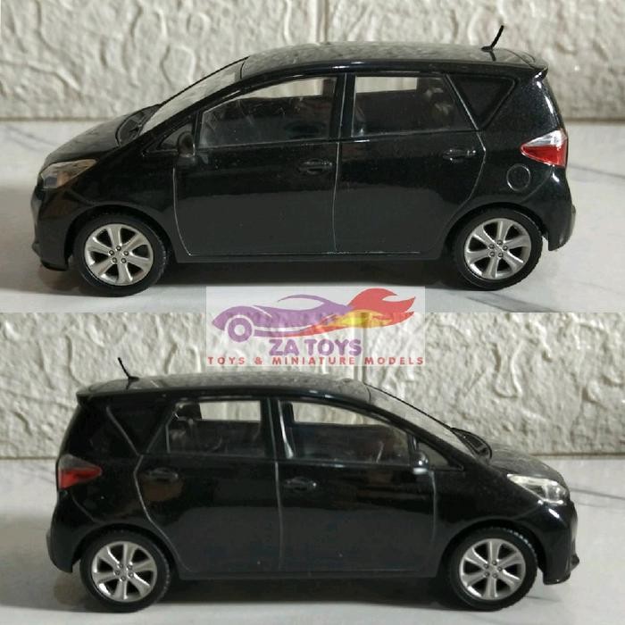 Diecast Toyota Ractis Hitam by Dealerbox 1:30 Loose ANS99