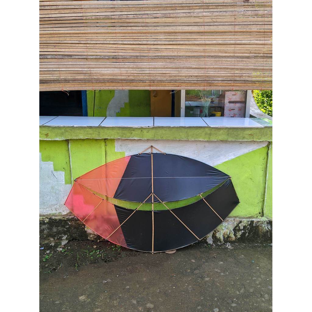 layangan gapangan pegon ceper 1 meter/layang layang gapangan pegon belum dirakit