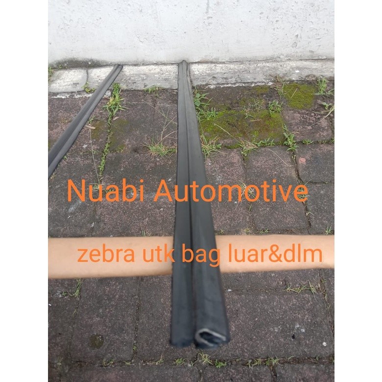 PELIPIT PINTU KACA MOBIL DAIHATSU ZEBRA LAMA