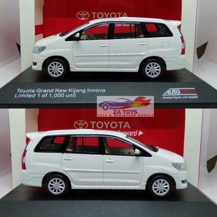 Diecast Toyota Kijang Grand Innova White By RIMS Dealerbox Limited Edition Skala 1:43 ANS99