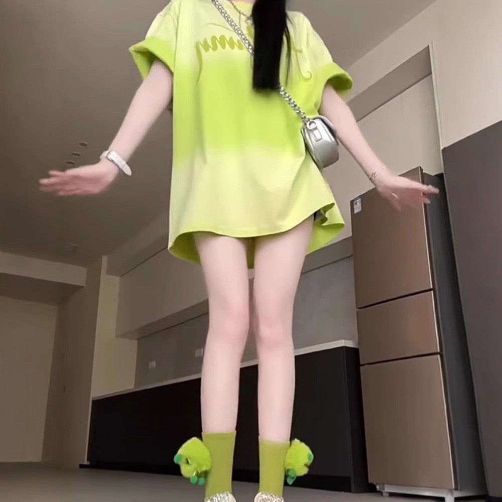 Kaos wanita lengan pendek hijau panjang dopamin