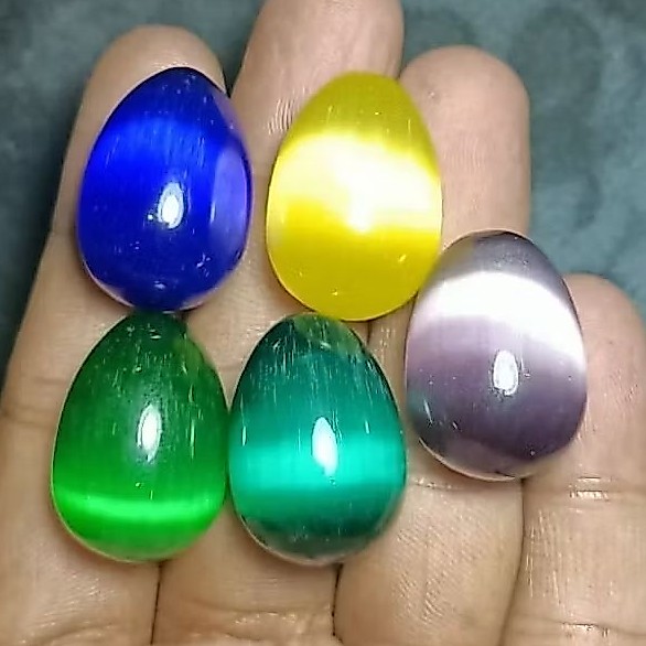 Batu Cat Eye / Mata Kucing , Bentuk Telur , Main Klep
