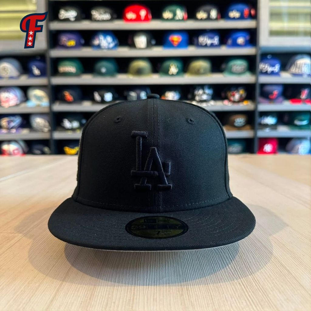 Topi New Era MLB LA Dodgers 2024 World Series Champions 59FIFTY Fitted Black Hat Original