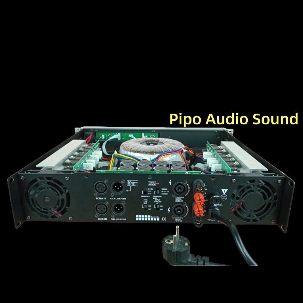 POWER AMPLIFIER CROWN MACRO TECH 2402 POWER 2 CHANNEL macro tech 2402