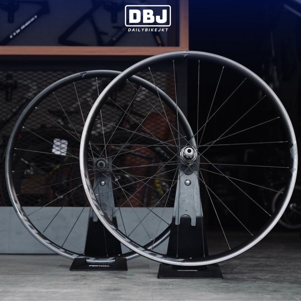 Wheelset Fulcrum Racing 600 Disc Brake Wheelset Alloy Used