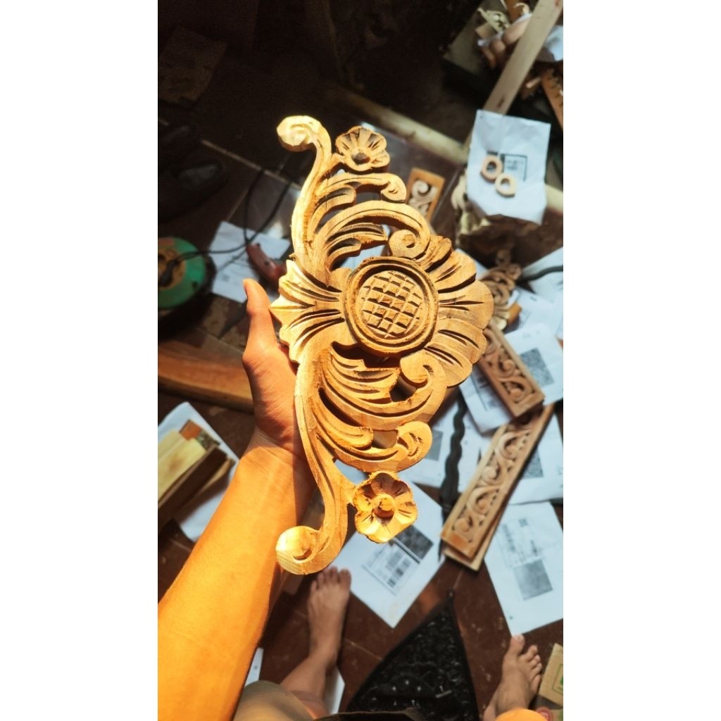 

ukir tempel lemari halusan hrg murah