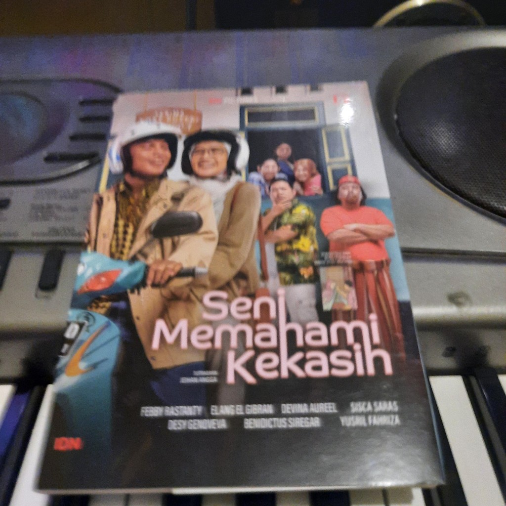 Sebuah Seni Untuk Memahami Kekasih Agus Mulyadi