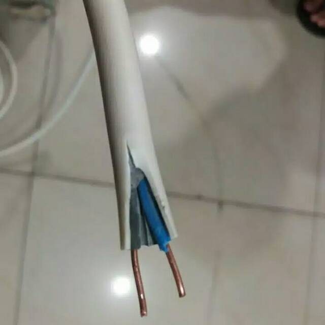 Kabel Eterna 2x1.5 Meteran