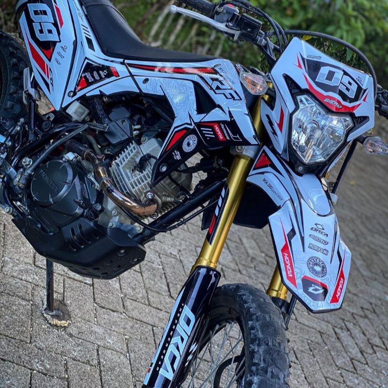 021Decal - Decal CRF Putih Merah