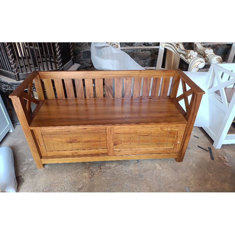 Bangku Sepatu Jati Kayu Solid Finishing Unik