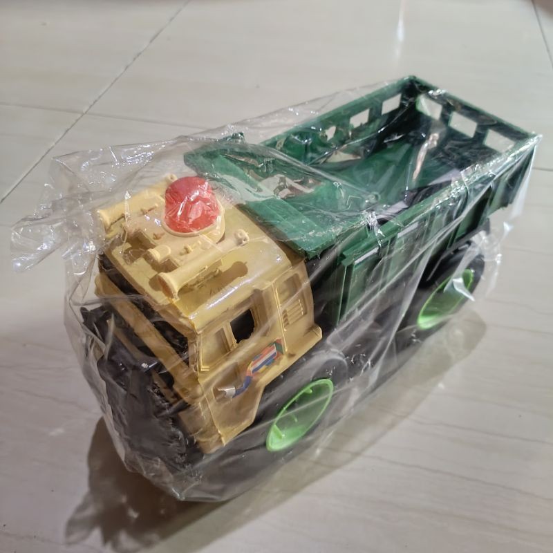 Mainan Anak Truk Besar