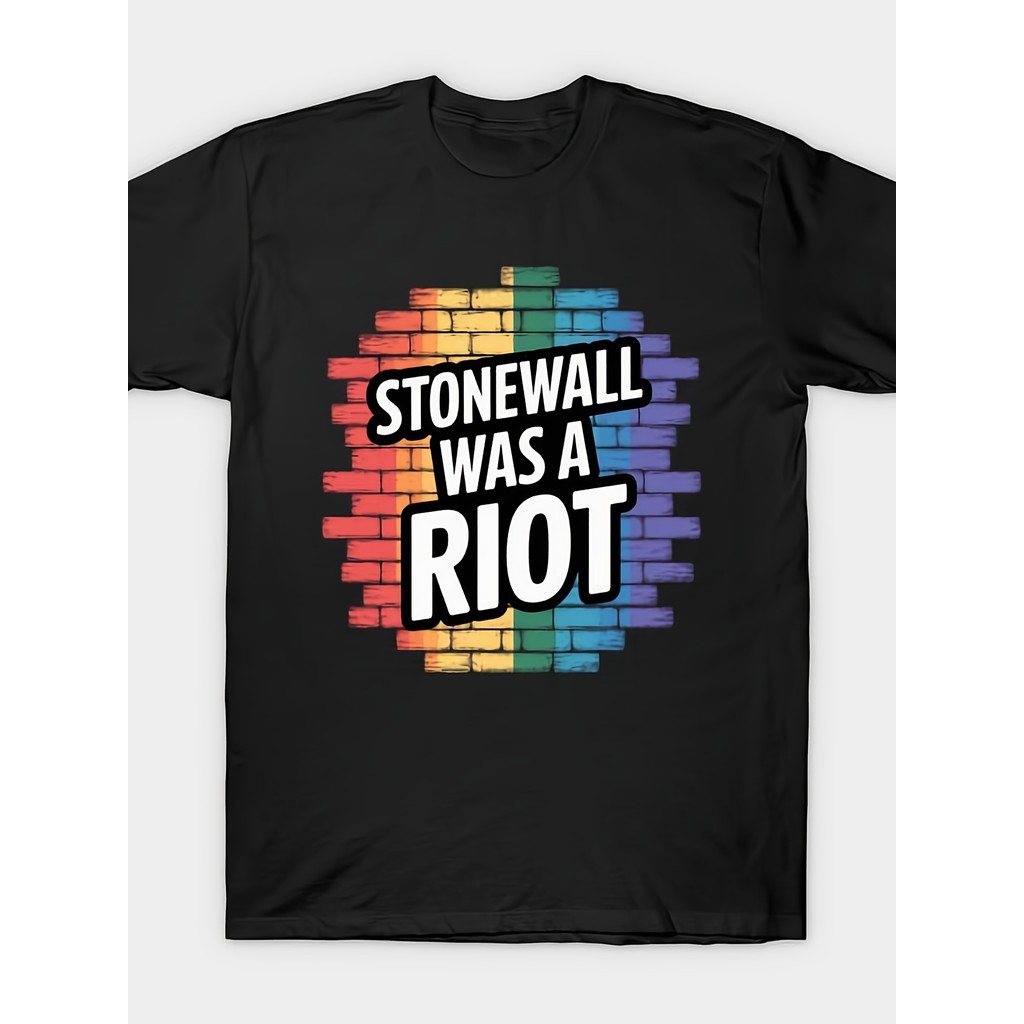Kaos Kebanggaan Kerusuhan Stonewall - Kemeja Desain Sejarah LGBTQ+ Hitam - Cetakan "Stonewall adalah