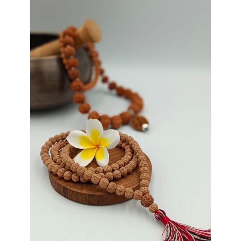 Japamala Rudraksa Tridatu Premium / Mala Genitri 108