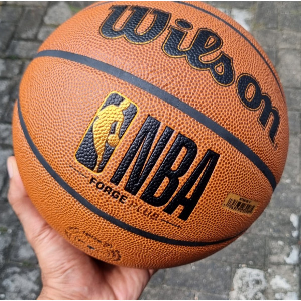 Bola Basket Wilson NBA Forge Plus - size 7 Basketball