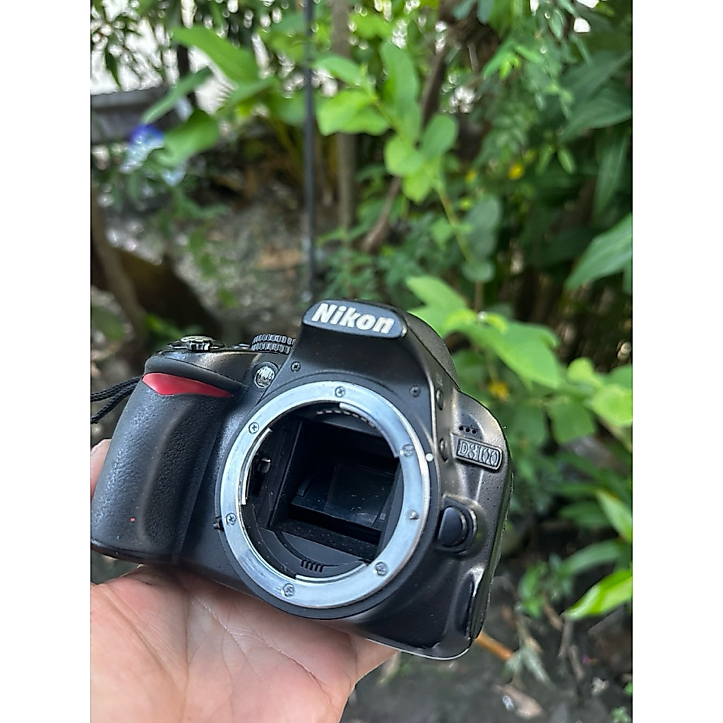 nikon d3100 body only minus