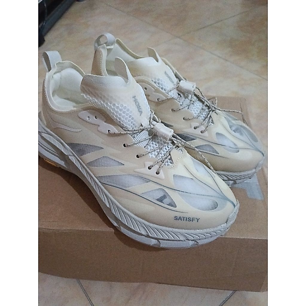 sepatu hoka running mafate trail bone