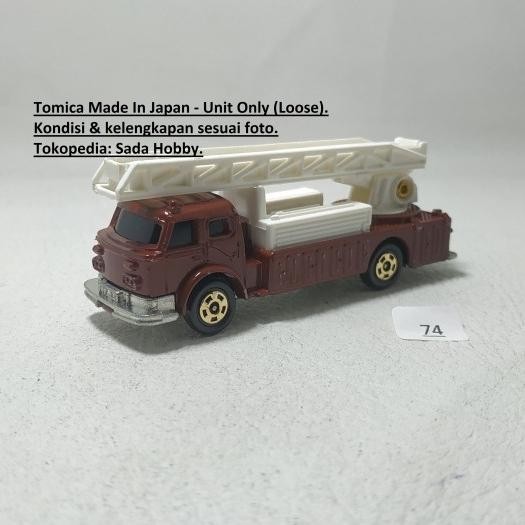 DCT... Rare Tomica Foreign F33 American Ladder Chief (Gulliver) Red Unit Only
