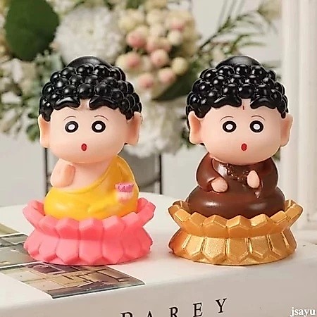 Topcakeplus Crayon Shinchan Lord Buddha – Action Figure Lucu & Dekorasi Serbaguna