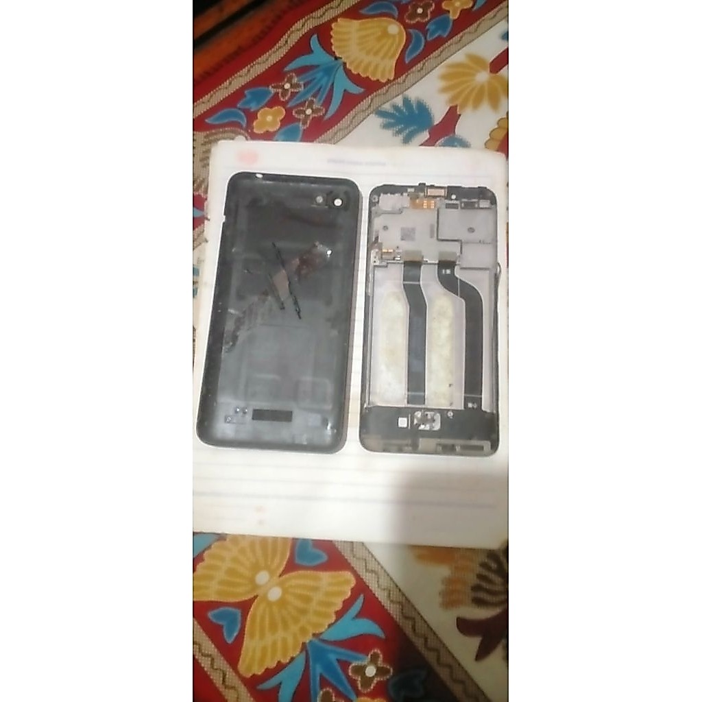 lcd ,bot cas ,backdor Retmi 6a retak normal