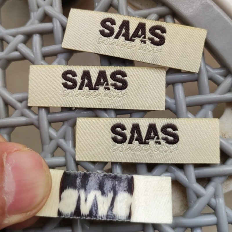 

500pcs Custom Cream white hot iron on Labels 1.2 * 4 cm Personalised Polyester Woven Cloth Label