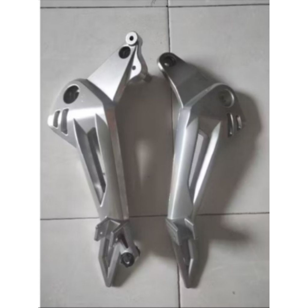 Power Footstep Belakang Supra X 125 New DD Dudukan Step Belakang Supra X 125 New Doble Disc Tebal