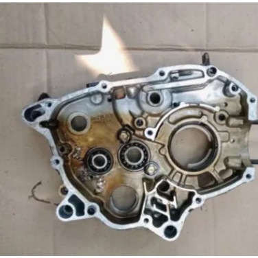 Krengkes Kalter Crankcase Kanan Revo Absolute / Blade 110 Lama / Revo Fit Fi Injeksi Original Copota