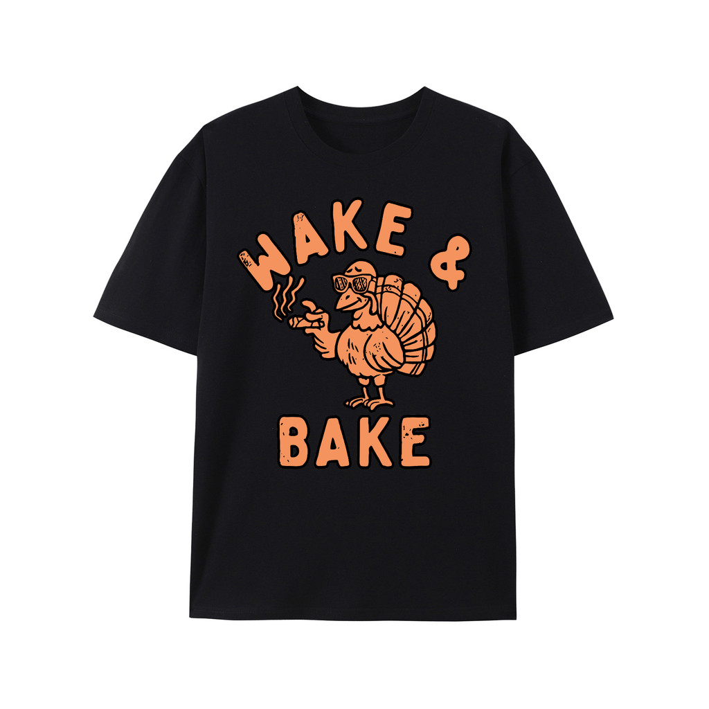 Kaos Pria "Wake & Bake" Thanksgiving Kalkun Lucu - Motif Kalkun Merokok Lucu, Katun 100%, Lengan Pen