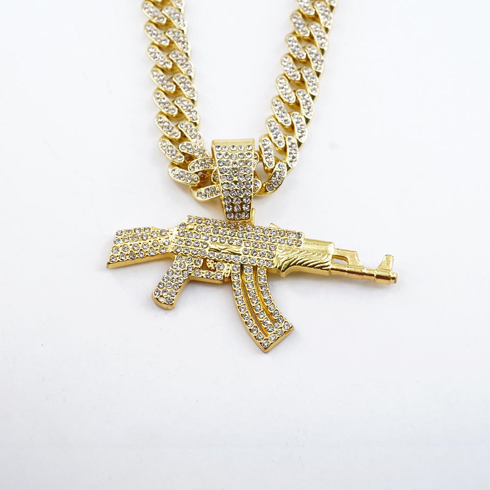Perhiasan hip-hop, kalung berbentuk senapan otomatis AK47 baru, perhiasan pria yang dipersonalisasi