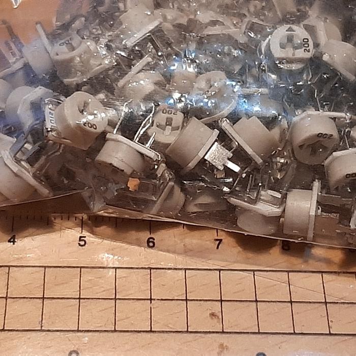 LEW99 VR Variabel Resistor Trimpot 201 200 ohm 200ohm HDK