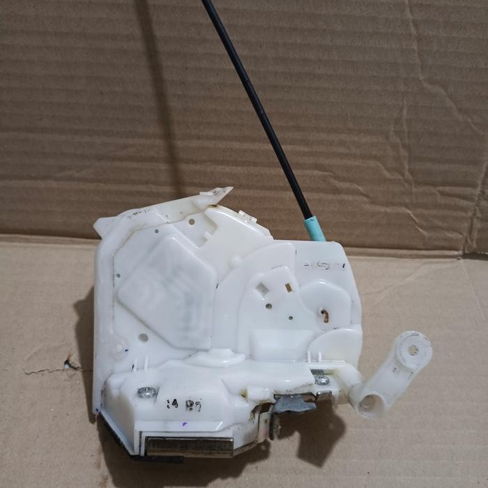 DOOR LOCK PINTU DEPAN KANAN AVANZA XENIA 2012 2017 ORIGINAL BEST
