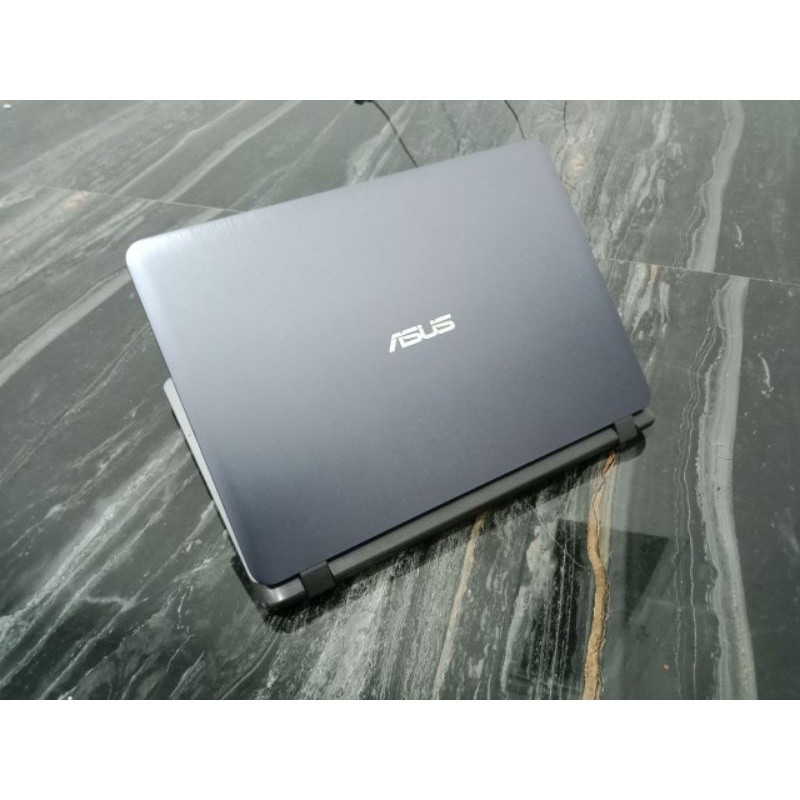 Laptop Asus a407ma n4000 4gb 1tb mulus SSD