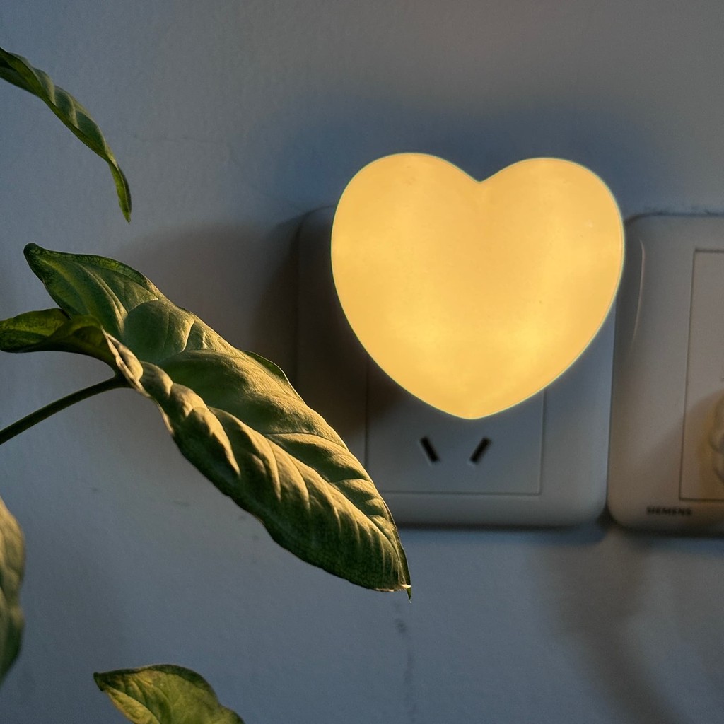 

Heart Shape Night Lights LED Light Sensor Night Lights Plug in Auto on/Off for Kids Bedroom Stair Hallway Bedhead Night Lamps