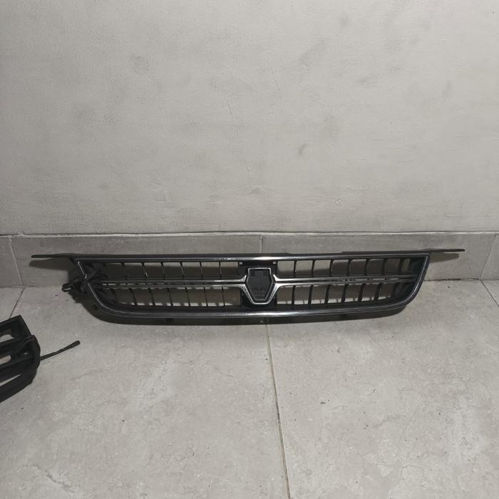 Grille GRILL Radiator TOYOTA COROLLA SEG AE110/AE111 TAHUN 96-98