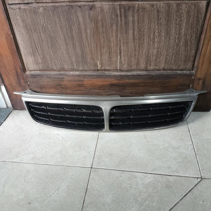 Grill Grille Radiator All New Corolla AE112 1998 Original