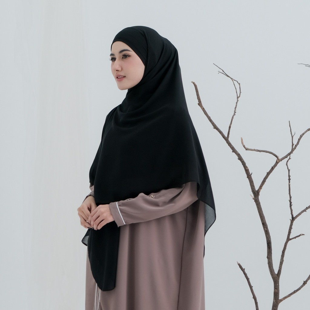DIKASHOP Zahwa Official - Chayra French Square Hijab Instan Karet Bandana Ceruty Baby Doll Premium S