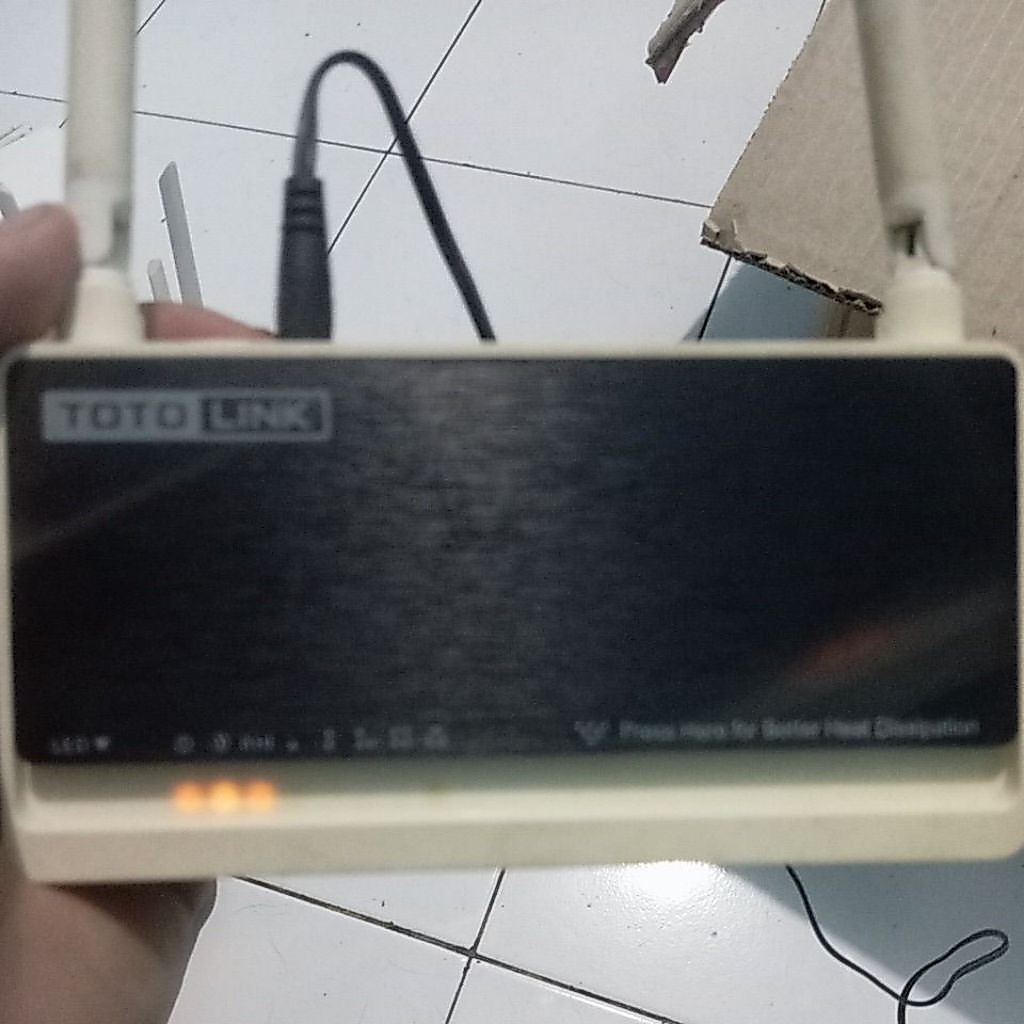 MODEM ROUTER WIFI TOTOLINK