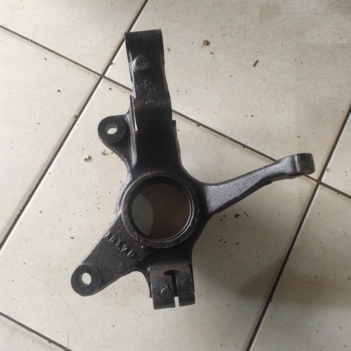 steering knuckle RH mazda 626 capella 88-92 TOP GRADE