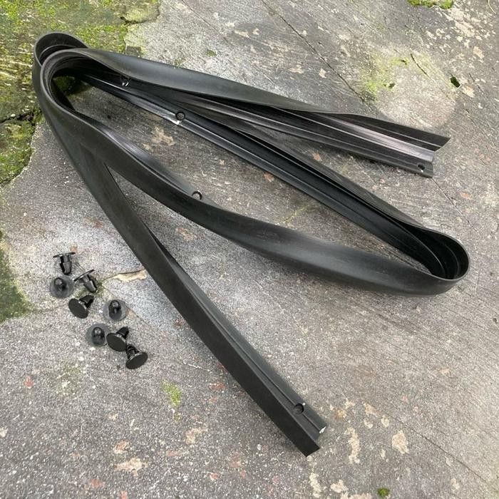 Seal Hood To Radiator Support Karet Kap Mesin Depan Pengganti  Starlet EP70 EP71 Kotak EP80 EP81 EP8