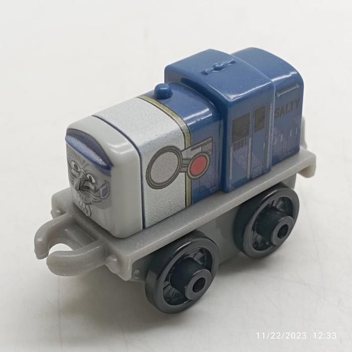 MAINAN... Thomas and Friends Minis Power Ranger Salty as Finster #27 Loose