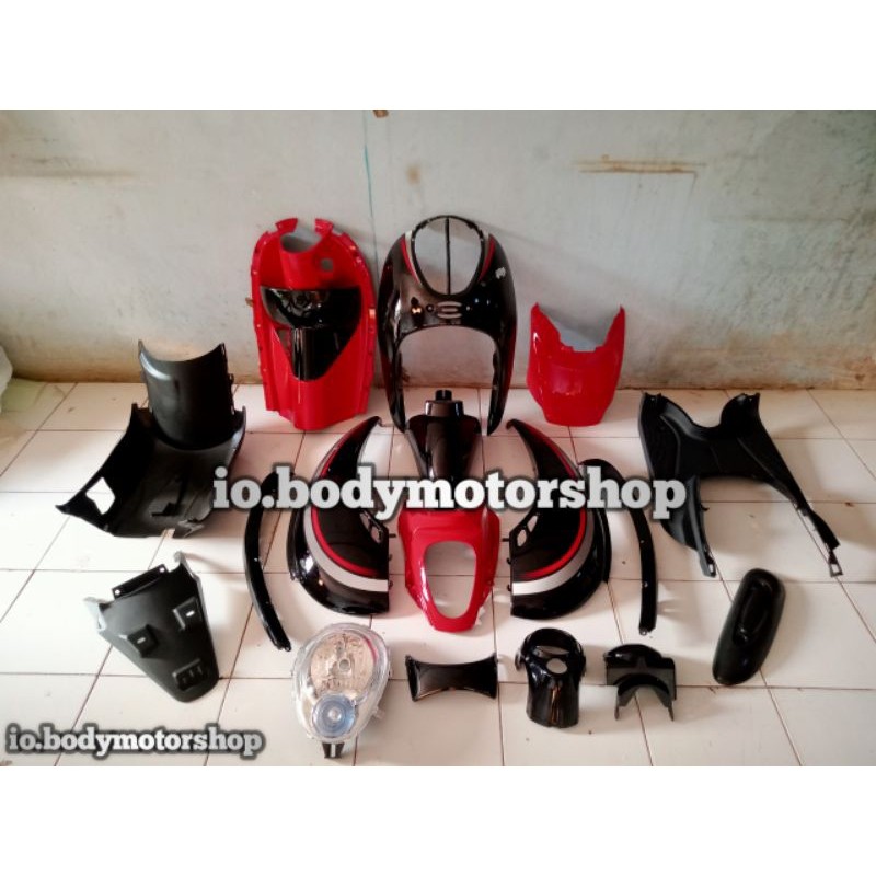 cover body full body Scoopy karbu warna hitam merah plus reflektor