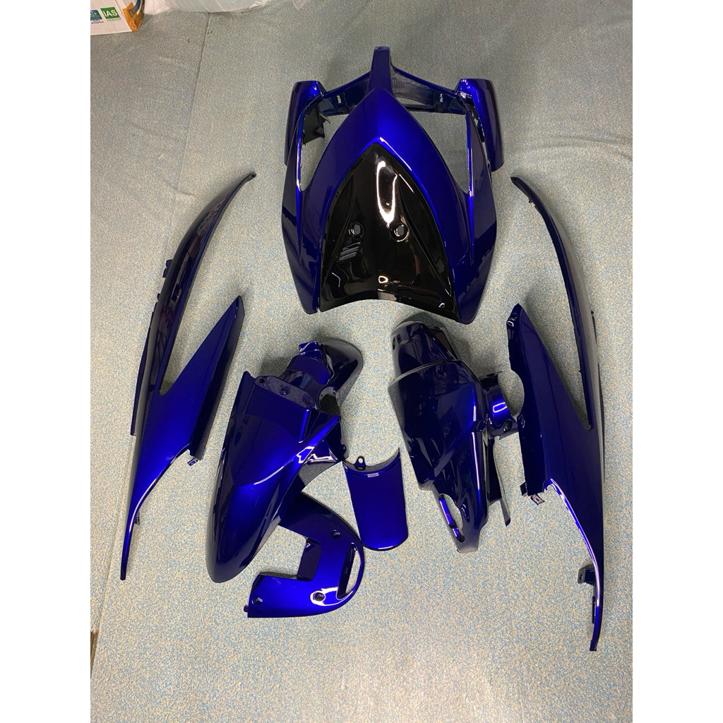 cover body halus vario karbu
