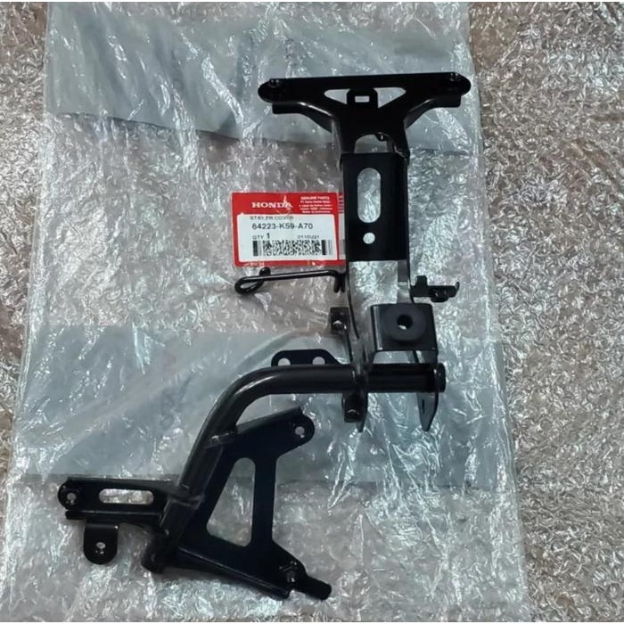 Cover Dudukan Panel Tameng Depan – Vario 125 & 150 eSP - 64223K59A70 BEST