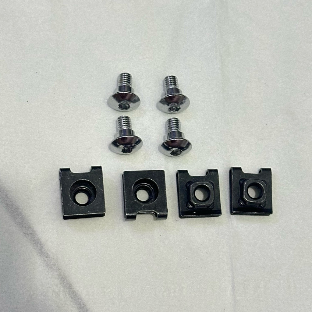 Baut batok lampu depan crf 150 original  INDOGROSIR